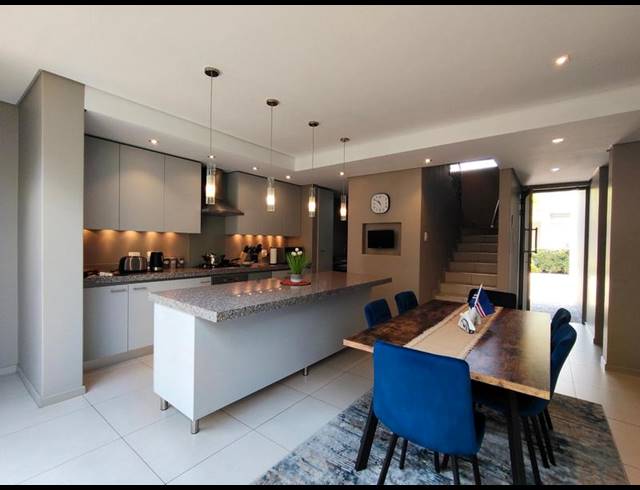 3 BEDROOM PROPERTY TO RENT IN MENLO PARK